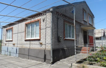 Photo House, for sale. Lozuvatka