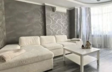 Foto Tres Ambientes piso, en venta. Kyiv Шевченковский