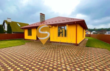 Photo House, for sale. Bilohorodka