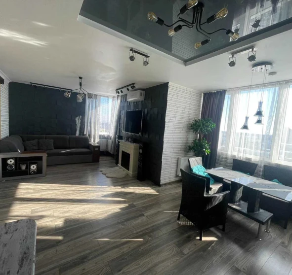 Foto 1. Monoambiente piso, en venta. Kyiv Голосеевский