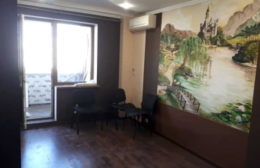 Фото Трикімнатна квартира, продаж. Київ Дарницкий район, Харківська