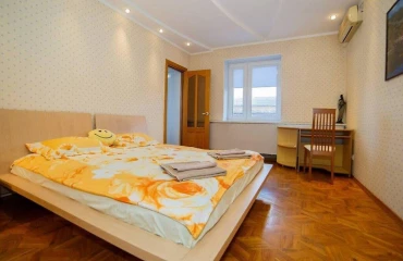 Фото Трикімнатна квартира, продаж. Полтава Шевченковский (Октябрьский)