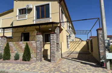 Photo House, for sale. Petrivske