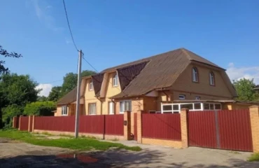 Photo House, for sale. Nizhyn