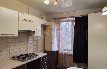 Foto Tres Ambientes piso, en venta. Kryvyi Rih Тернівський