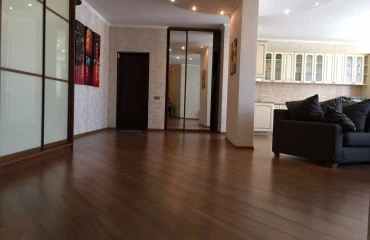 Fotografie Trei Camere apartament, de vânzare. Kyiv Дарницкий район, Osokorky