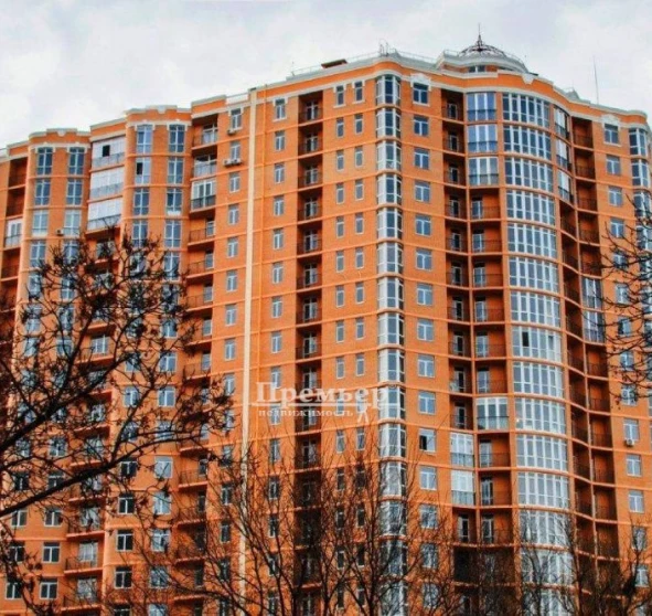 Photo 1. Three-Room flat, to rent. Odesa Приморский