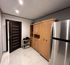 Foto 4. Monoambiente piso, en venta. Kyiv Святошинский, Akademmistsechko