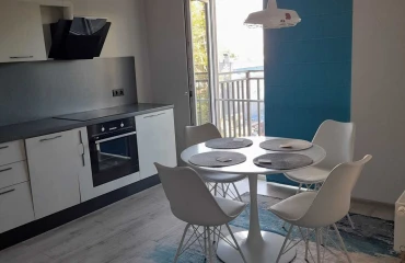 Photo Two-Room flat, for sale. Kyiv Соломенский, Vokzalna