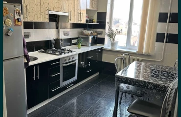 Фото Трикімнатна квартира, продаж. Полтава Подольский