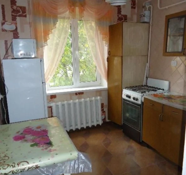 Photo 1. Two-Room flat, to rent. Poltava Подольский