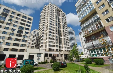 Zdjęcie Czteropokojowe mieszkanie, na sprzedaż. Minsk Первомайский