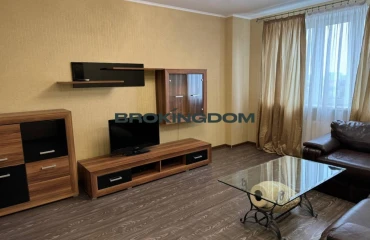 Fotografie Trei Camere apartament, de închiriat. Kyiv Днепровский