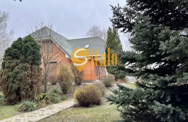 Photo House, for sale. Kyiv Дарницкий