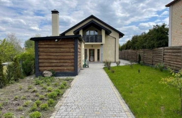 Foto Casa, en venta. Pidhirtsi