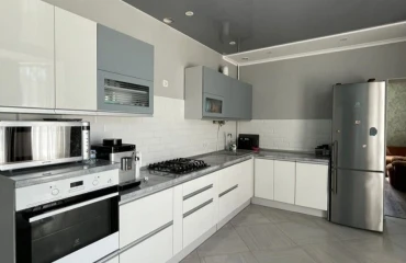 Photo House, to rent. Poltava Шевченковский (Октябрьский)