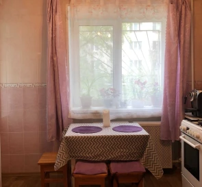 Foto 3. Tres Ambientes piso, para alquilar. Poltava