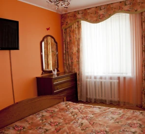 Fotografie 4. Trei Camere apartament, de închiriat. Poltava Шевченковский (Октябрьский)