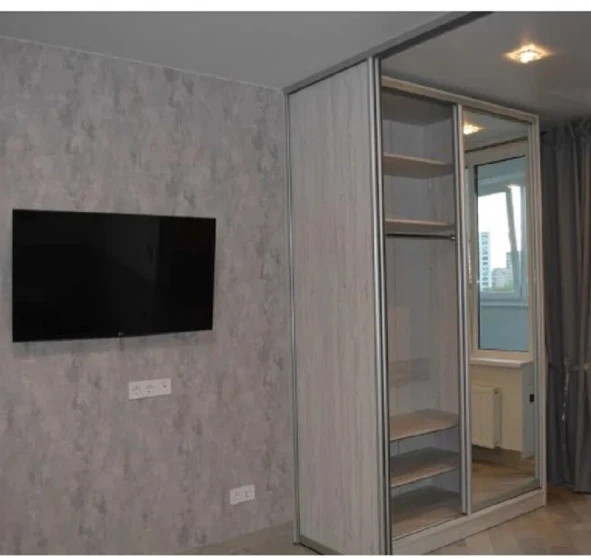 Foto 1. Monoambiente piso, para alquilar. Kyiv Дарницкий район, Vyrlytsia