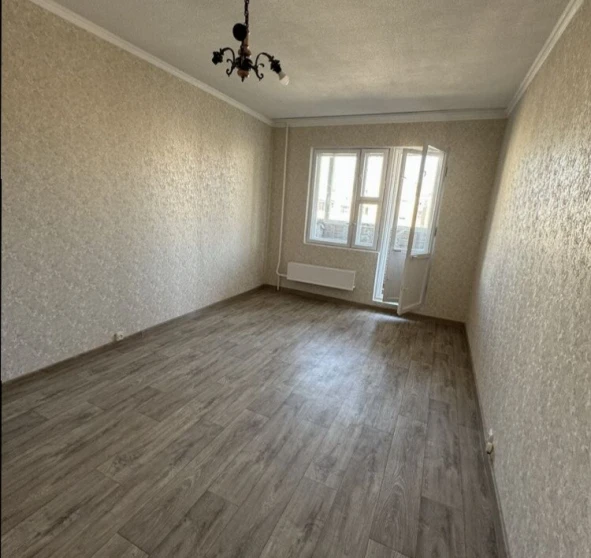Foto 1. Dos Ambientes piso, en venta. Kyiv Дарницкий район, Vyrlytsia