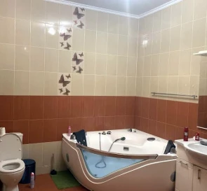 Foto 2. Tres Ambientes piso, para alquilar. Odesa Приморский