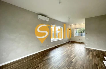 Photo House, for sale. Hnidyn