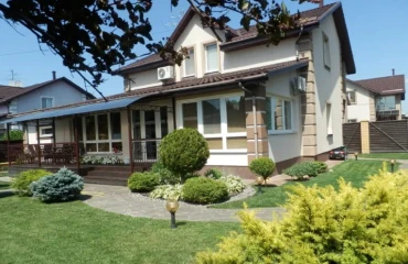 Photo House, to rent. Kyiv Дарницкий район, Slavutych