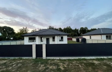Photo House, for sale. Vyshenky
